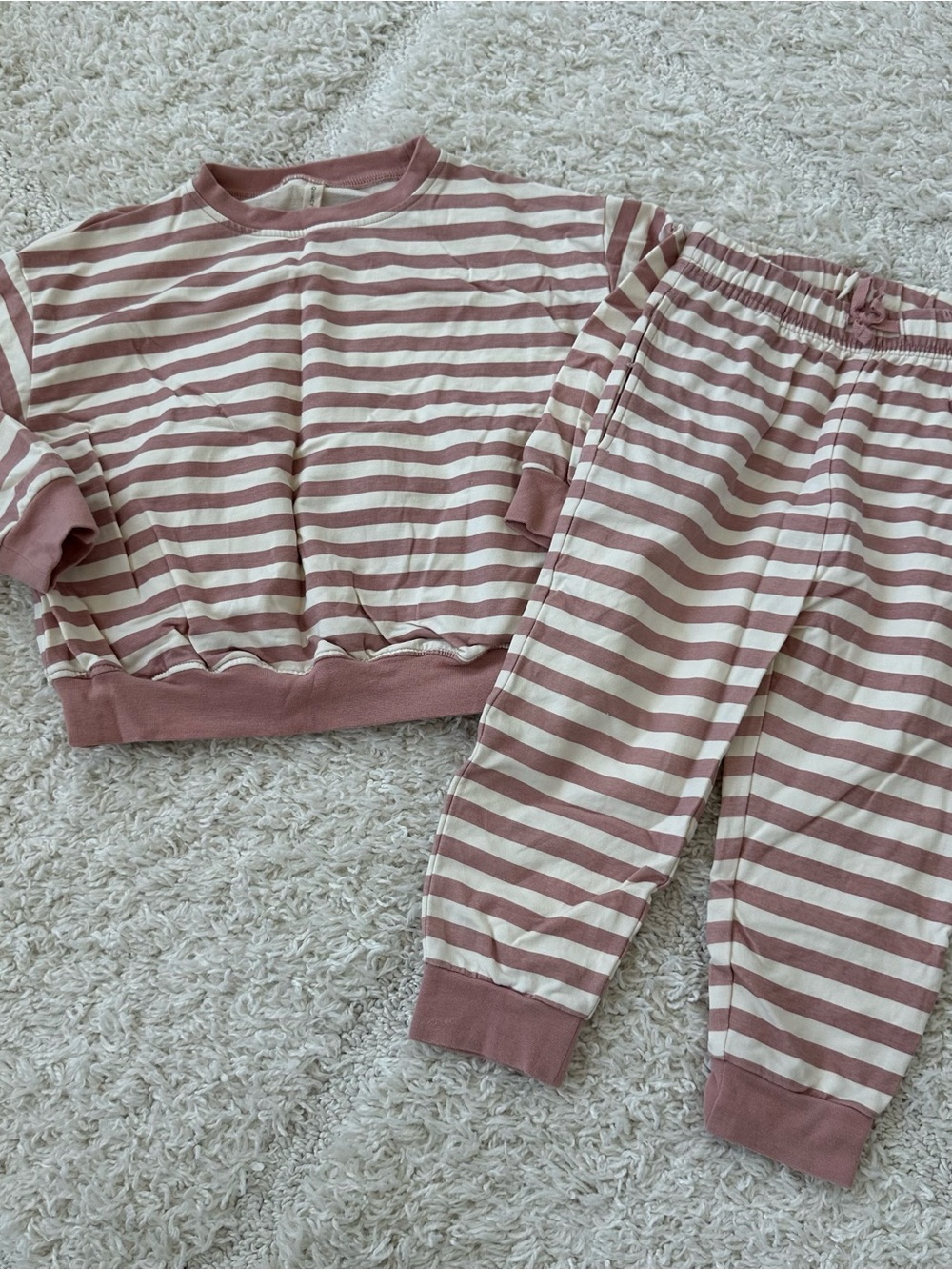 Quincy Mae Relaxed Crew Sweatshirt and Pants Set